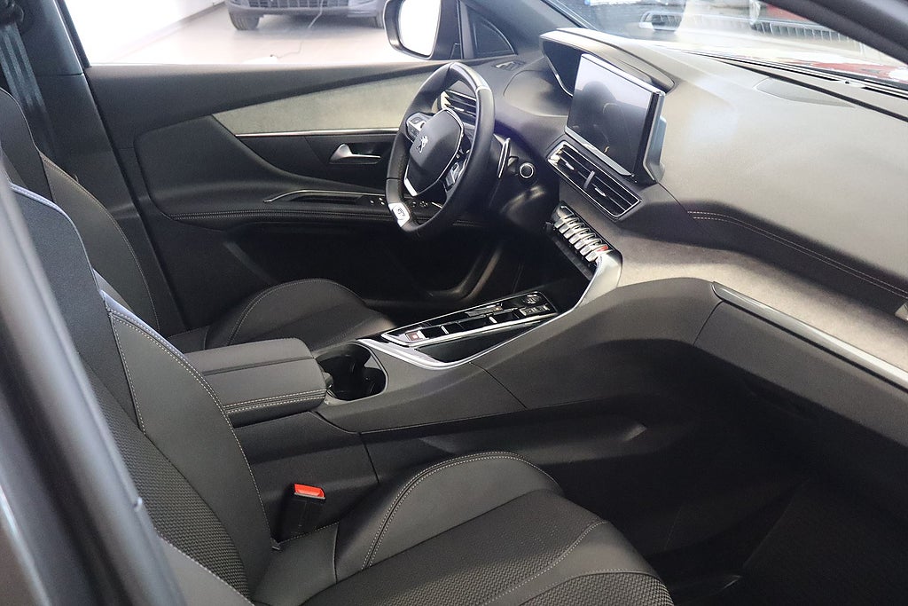 Bild på Peugeot 3008 GT 1.2 PT 130hk Aut - B-KAMERA, EN ÄGARE