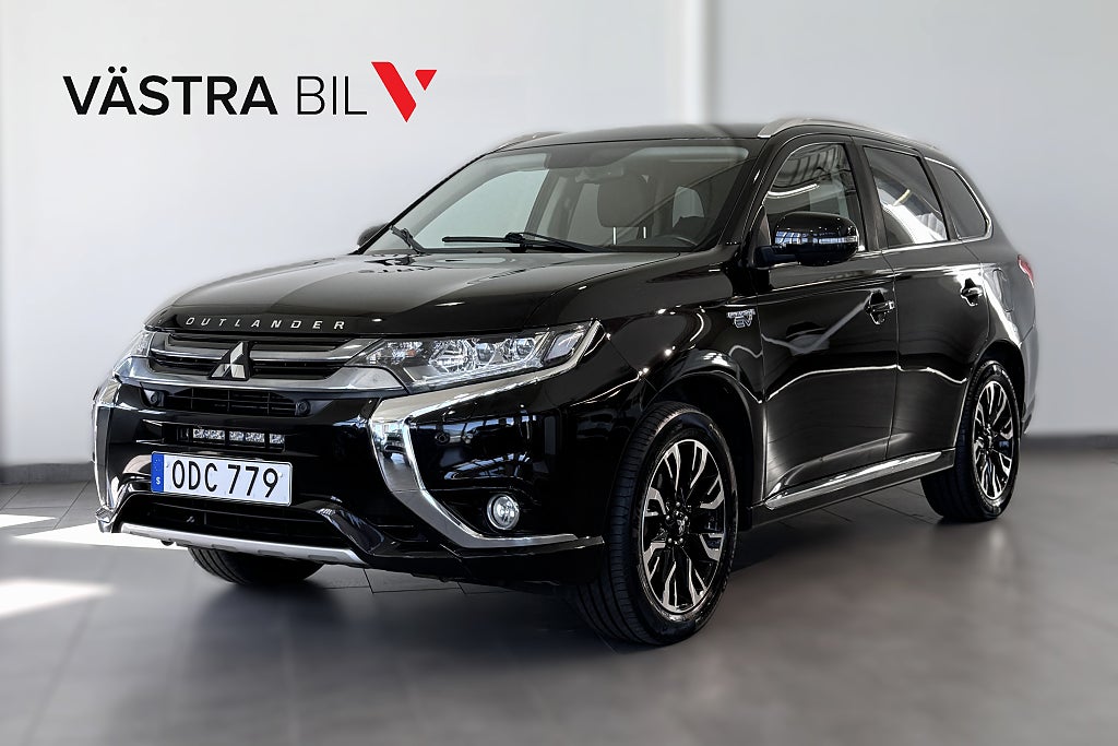 Mitsubishi Outlander PHEV CVT 4WD Business | Navi | Kamera | Läder
