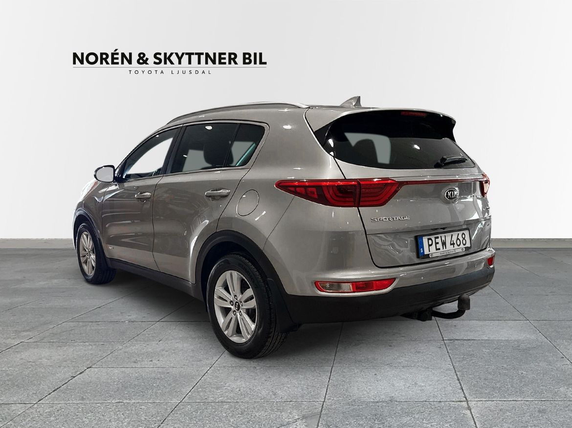 Kia Sportage 2.0 CRDi AWD Manuell /Vhjul 2017, photo 2/31