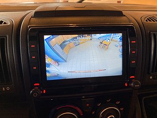 Husbil-integrerad Knaus Sun I 700 LEG 34 av 35