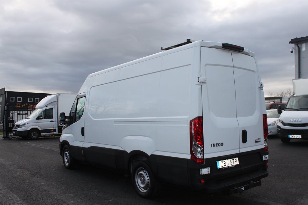 Iveco Daily 35-140 Skåpbil 2.3 JTD Hi-Matic Euro 6, bild 7