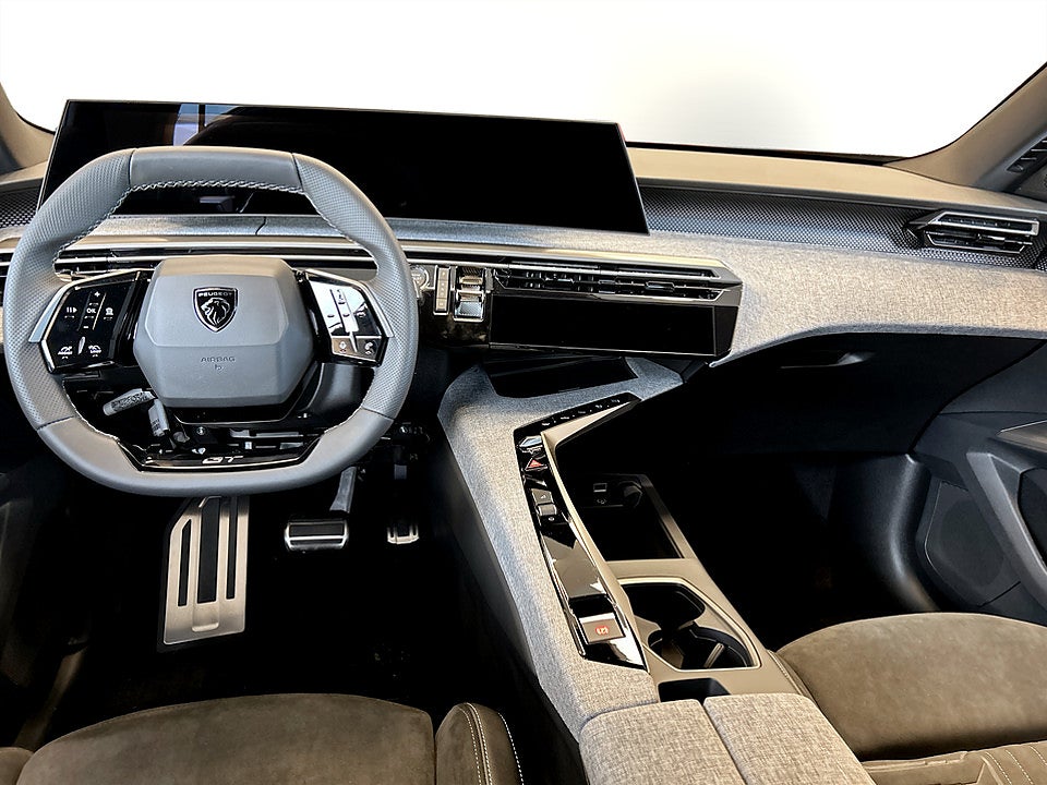 Bild på Peugeot E-3008 GT - PRIVATLEASING