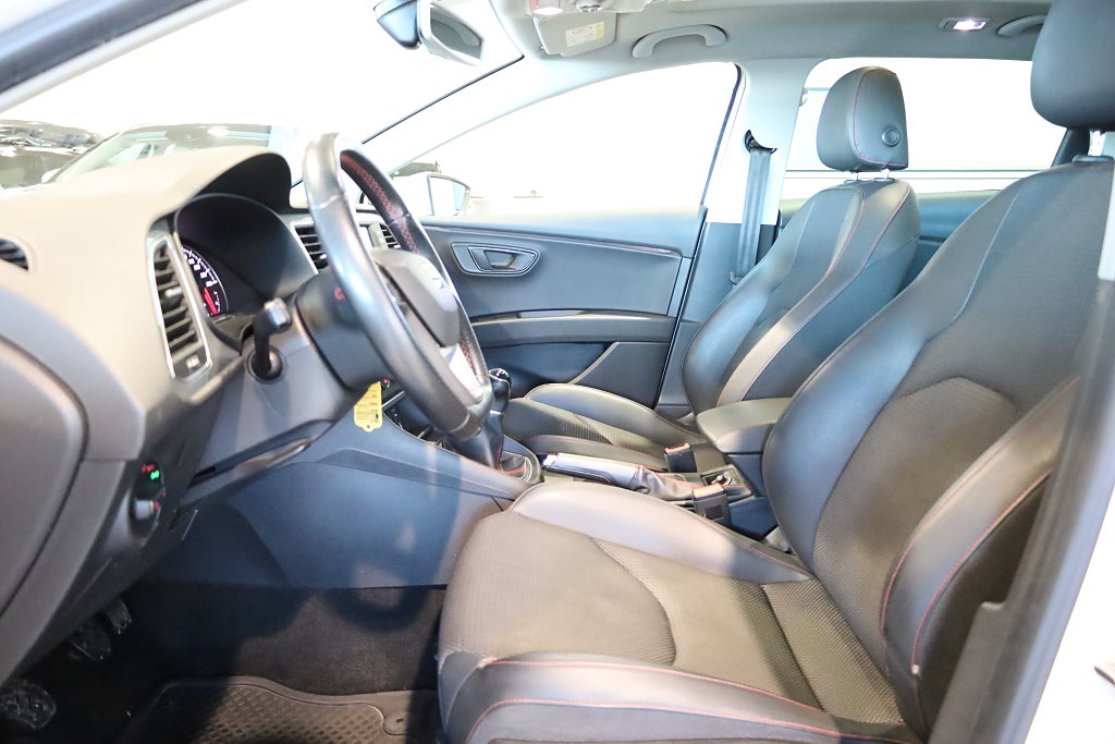 Seat Leon ST 1.4 TSI FR Pano Drag Kamera PDC Blåtand 2016