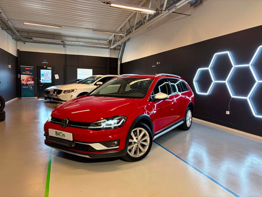 Volkswagen Golf Alltrack 2.0 TDI DPF SCR 4Motion Alltrack / KAMERA / DRAG