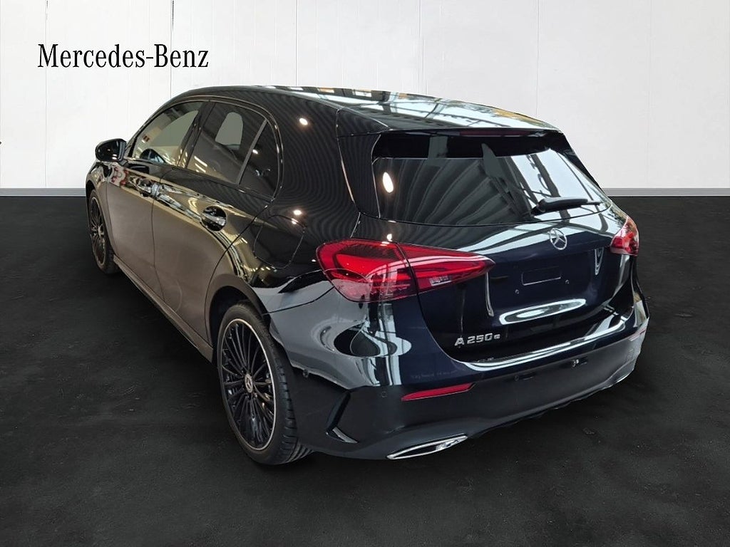 Mercedes-Benz A 2026 - miniatyr 3