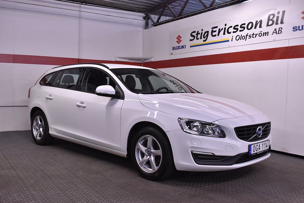 Volvo V60 T3 Automat Business/ Dragkrok/ Värmare