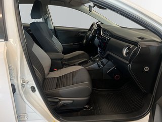 Toyota Auris Hybrid e-CVT Active Vinterhjul/Backkamera/BT