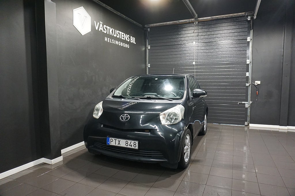 Toyota iQ 1.0 VVT-i Super CVT-i, 2 Brukare, 360 År/Skatt 68hk