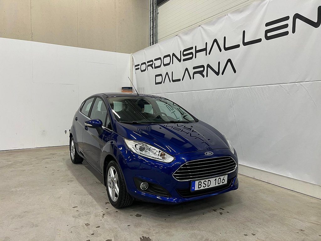 Ford Fiesta 5-dörrar 1.0 Titanium NY SERVAD/ 360 kr i skatt