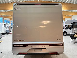 Husbil-halvintegrerad Adria MATRIX SUPREME 670 DL 4 av 34