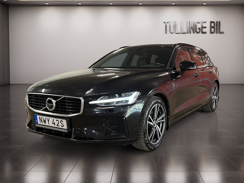 Volvo V60 T8 AWD 392HK R-Design Massage Ventilerade Drag HuD 360°