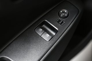 Halvkombi Hyundai i10 10 av 22