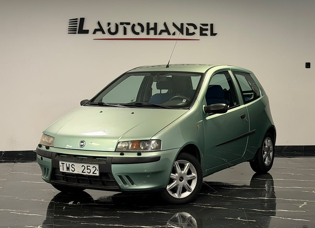 Fiat Punto 3-dörrar 1.2 Nybesiktigad 60Hk