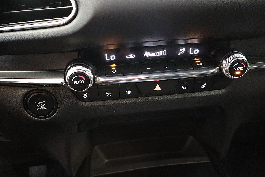 Bild på Mazda CX-30 Sky 2.0 SKYACTIV-X M 150hk - B-KAMERA, CARPLAY