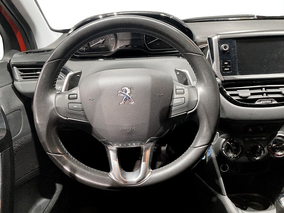 Bild på Peugeot 208 Active 1.2 PT 82hk Aut KAMPANJRÄNTA 3,99%