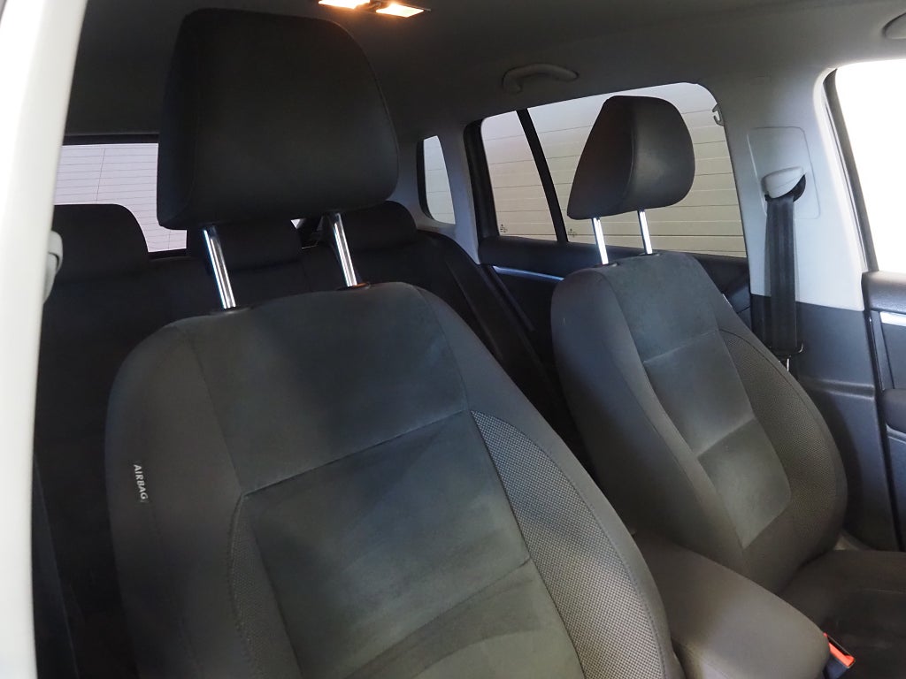 Volkswagen Tiguan 2.0 TDI 177hk 4Motion S&S Drag Backkamera 2015