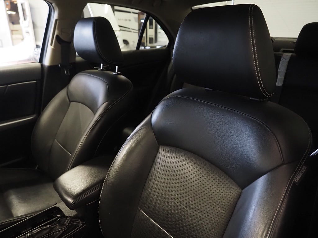 Suzuki Kizashi 2.4 VVT 4WD CVT 178hk | Taklucka | Skinn | 2011