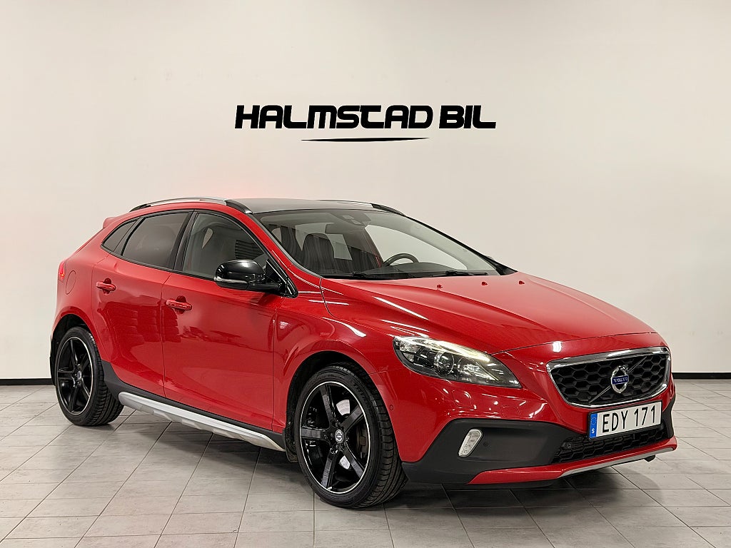 Volvo V40 Cross Country T5 AWD Geartronic Summum Panorama P-Värmare B-Kamera