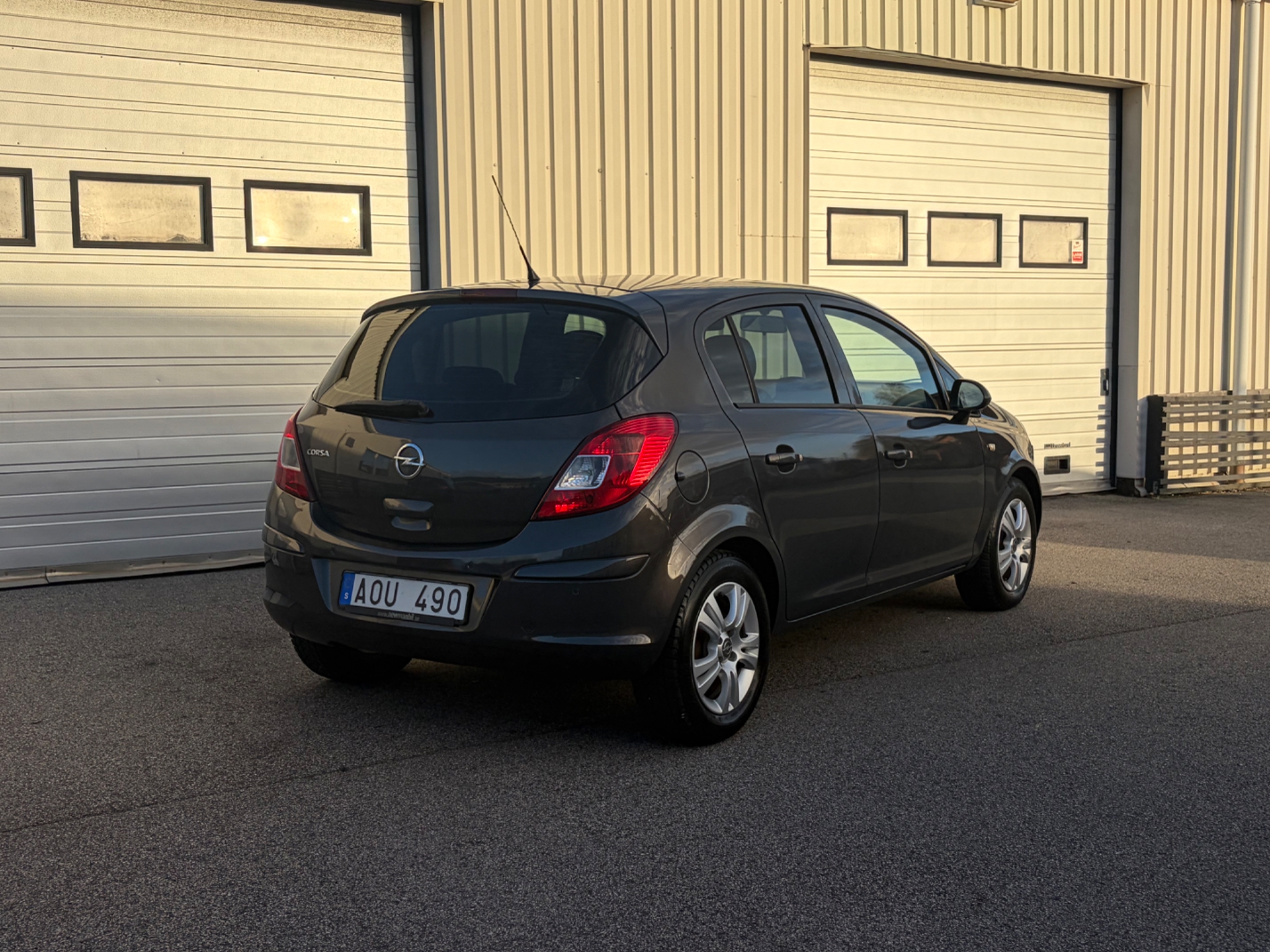 Opel Corsa Enjoy 2013, bild 5/10