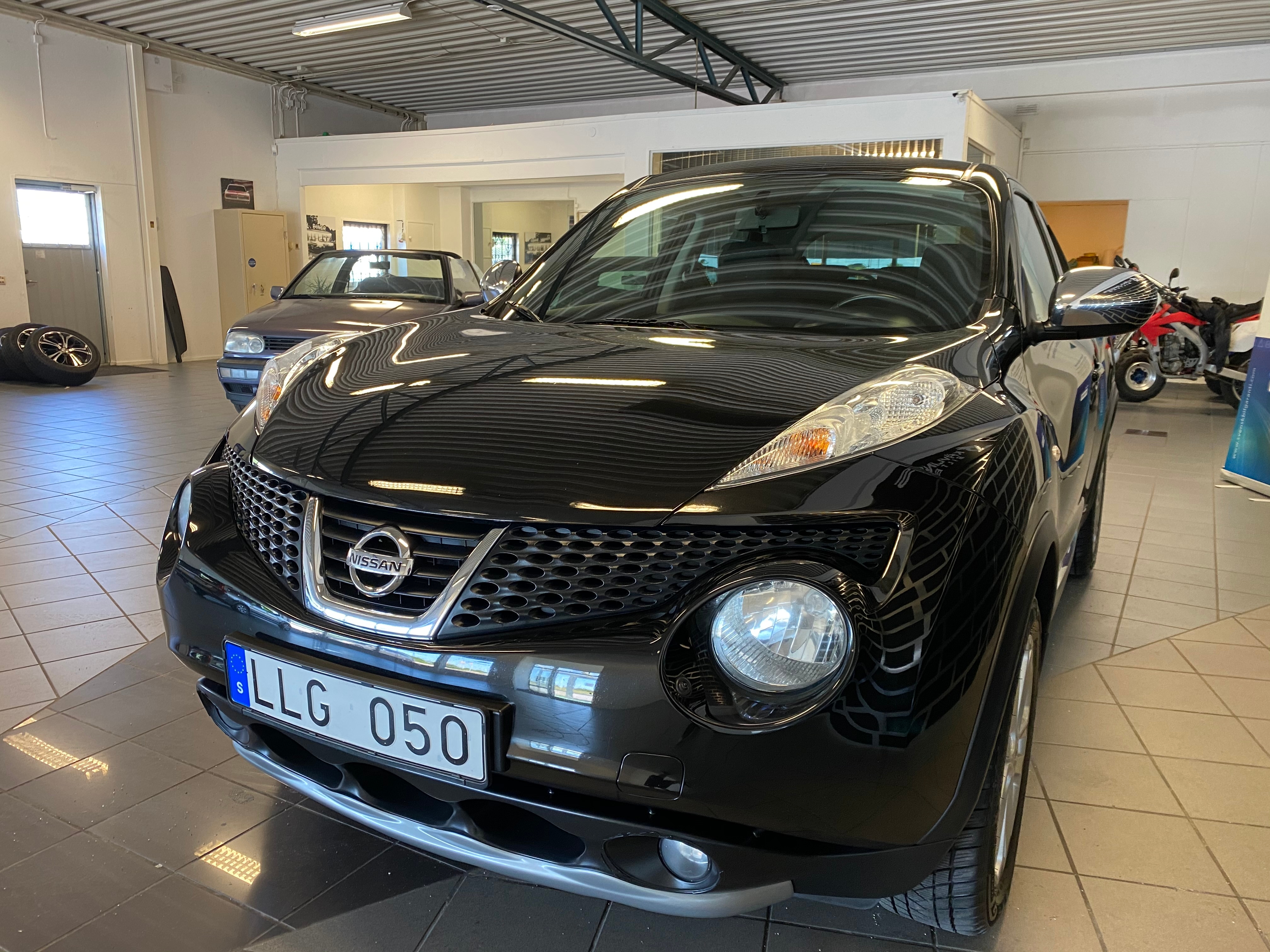 Nissan Juke 1.6 DIG-T 2011, bild 3/42