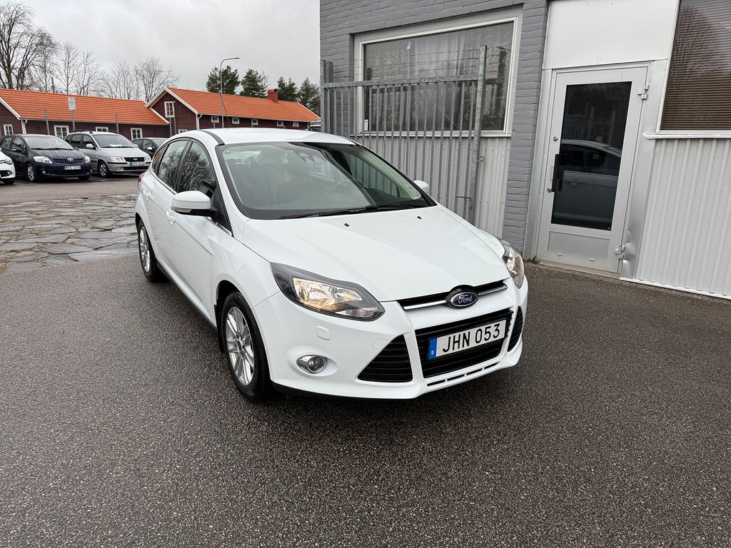 Ford Focus 1.0 100HK ECOBOOST TITANIUM / 8300Mil