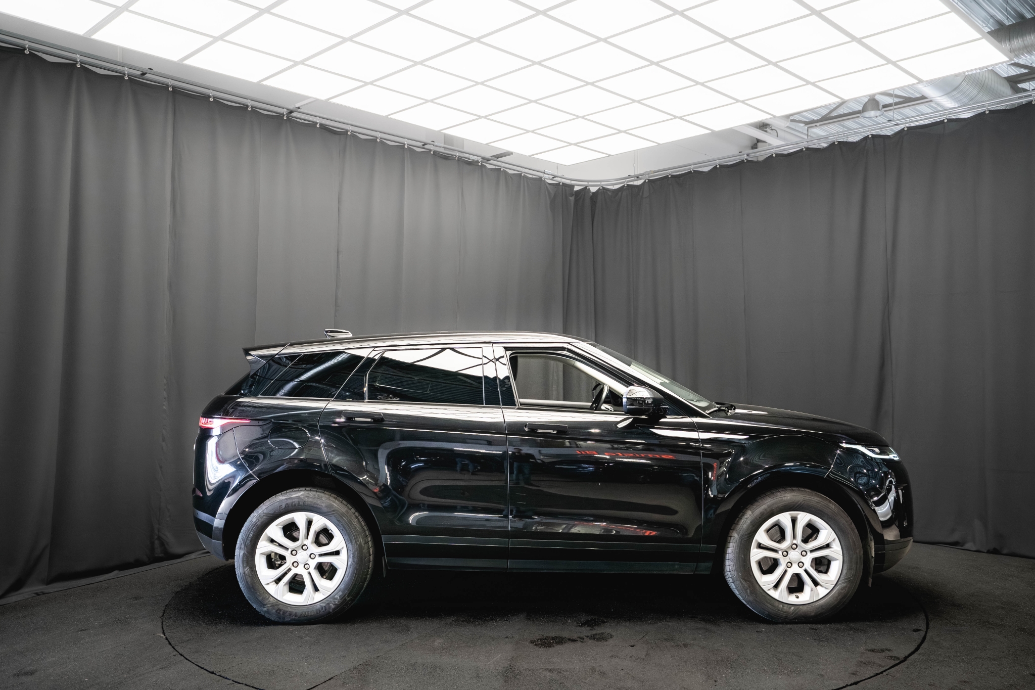 Land Rover Range Rover Evoque 2020, kuva 5/31