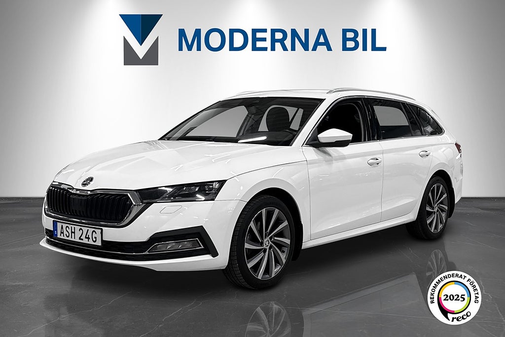 Skoda Octavia Kombi 1.5 TSI e-TEC Style Värmare Dragkrok Adaptiv Moms