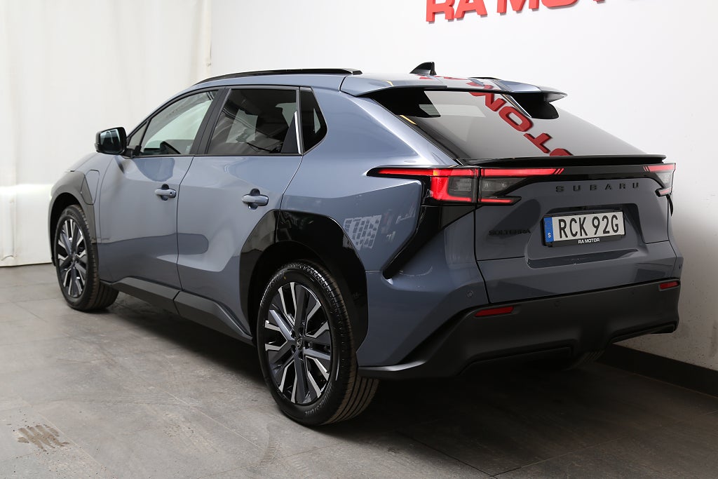 Subaru Solterra Touring + |  XT 74.7 kWh AWD