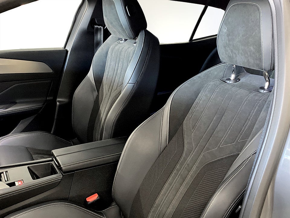 Bild på Peugeot 408 GT 1.2 PT 130hk Aut B-KAMERA ELSTOL CARPLAY