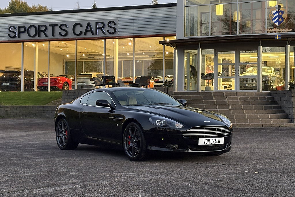 Aston Martin DB9