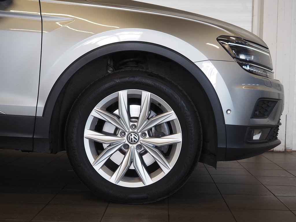 Volkswagen Tiguan 2.0 TSI 190hk 4M DSG |Drag|Värmare|Kamera| 2020