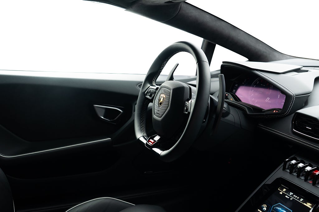 Gallery image 17 of 18