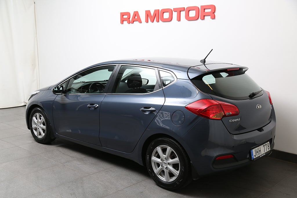 Kia Ceed 1,6 CRDi EX 110hk Eco Comfort 5D Dragkrok 2014