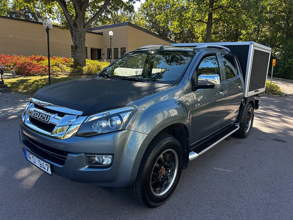 Isuzu D-Max Crew Cab 2.5 4WD Euro 5 | Ny bes & service | Flakkåpa