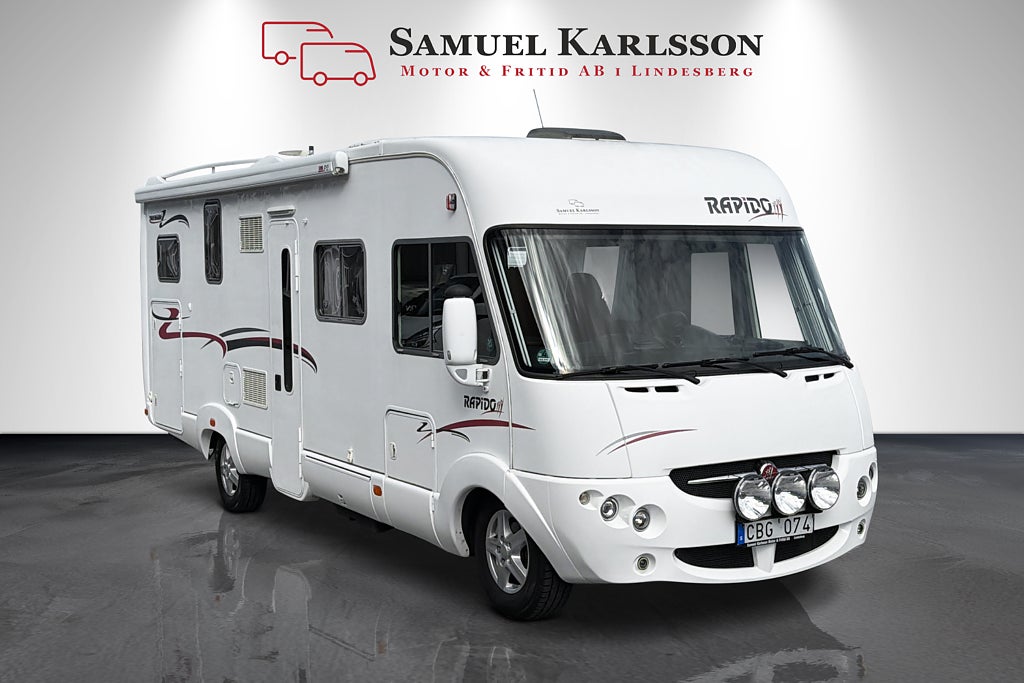Rapido 9096DF 3.0L 158Hk Kamkedja | Taksäng | AC | Solcell