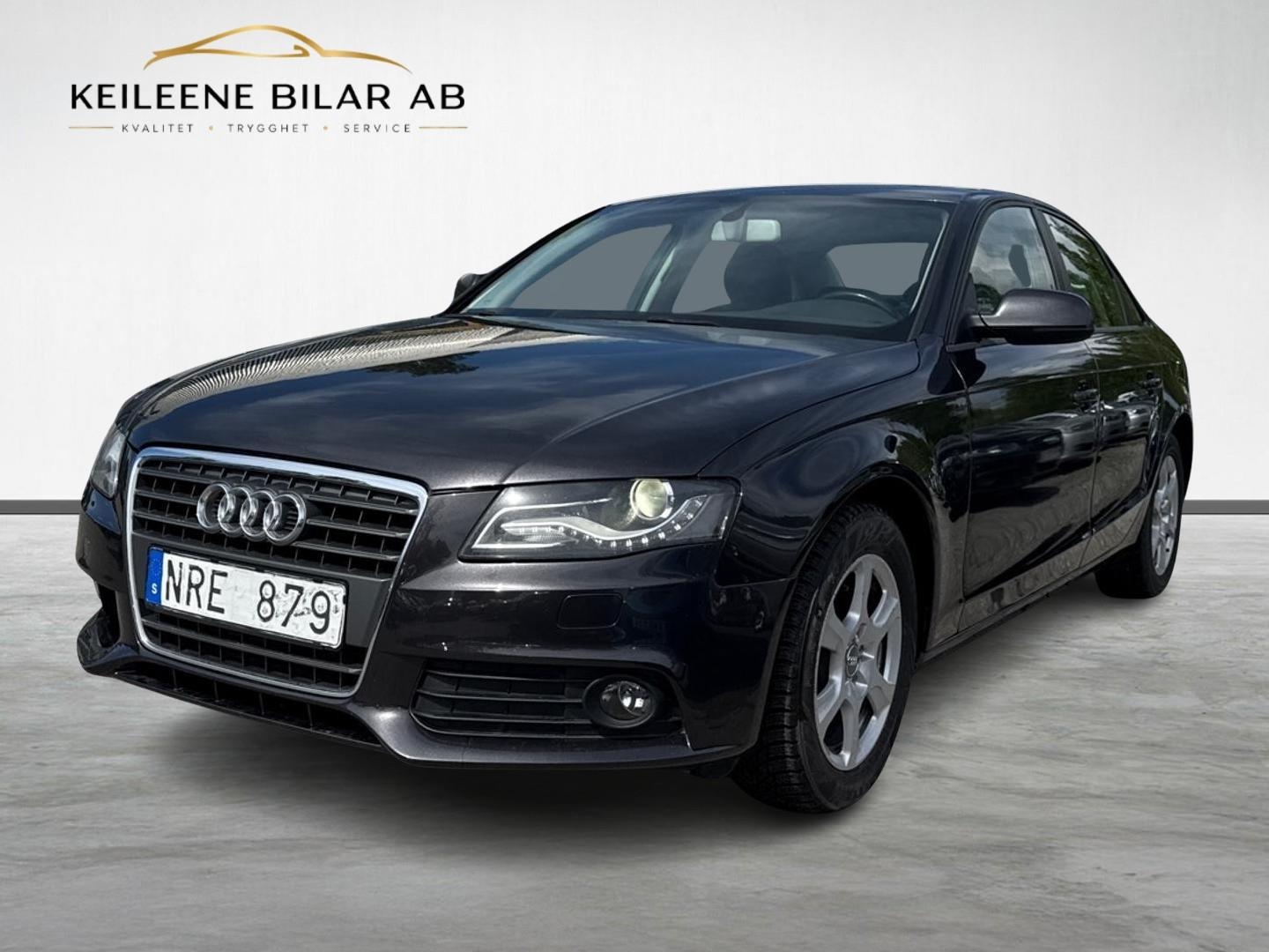 Audi A4 Sedan 2.0 TDI DPF Euro 5 2011, bild 2/31