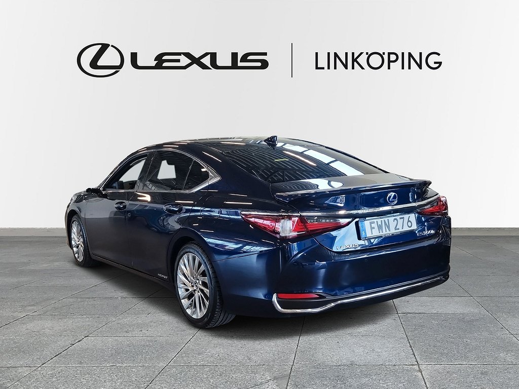 Lexus ES 300h Luxury Digitala sidospeglar Taklucka