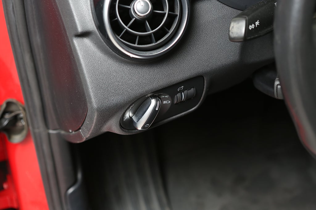 Audi A1 1,4 TFSI 122hk S Tronic Nybesiktad 2011