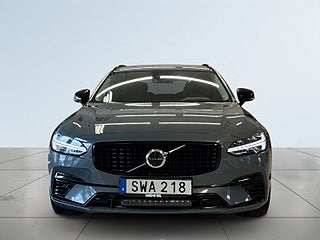 Volvo V90 Recharge T6 AWD Plus Dark Mvärme Drag Bkamera S&V-däck