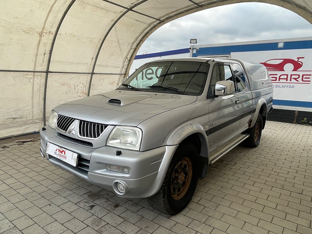 Mitsubishi L200 Club Cab 2.5 TD ES-4WD