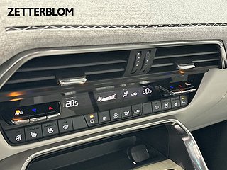 SUV Mazda CX-60 15 av 16
