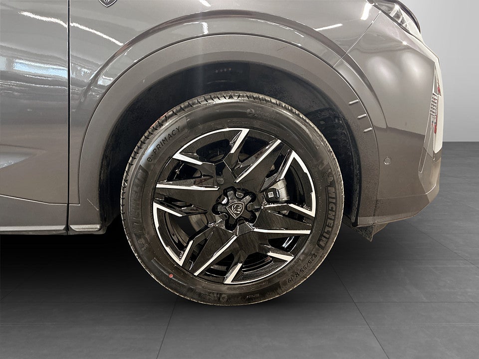 Bild på Peugeot 5008 GT Hybrid 145hk Aut B-KAMERA CARPLAY 7-SITS