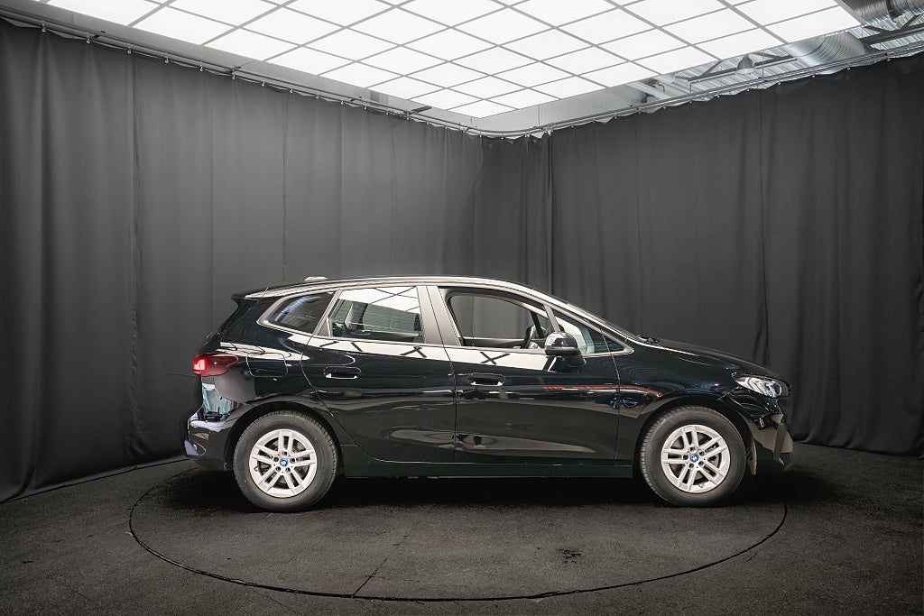 BMW 225e xDrive Active Tourer Kamera Rattvärme 1 ÄGARE MOMS