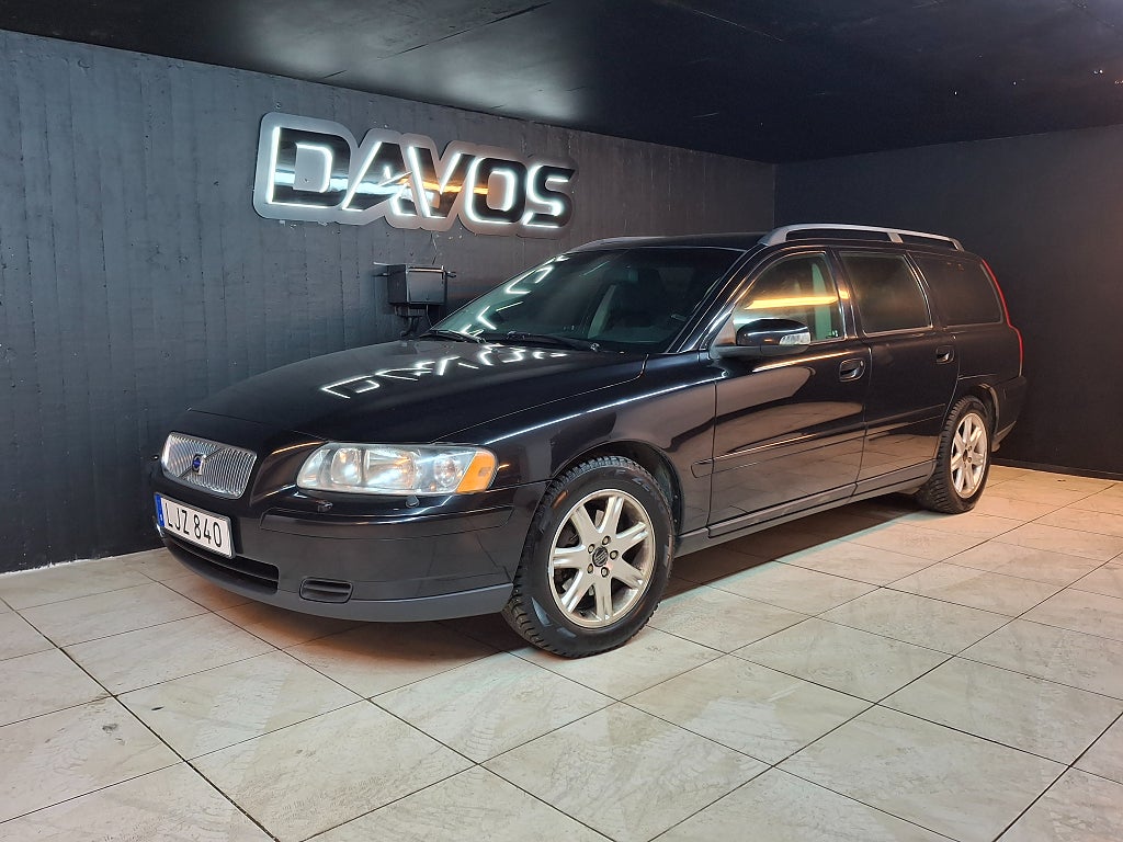 Volvo V70 2.4 Kinetic NyBes Dragkrok M-Värmare
