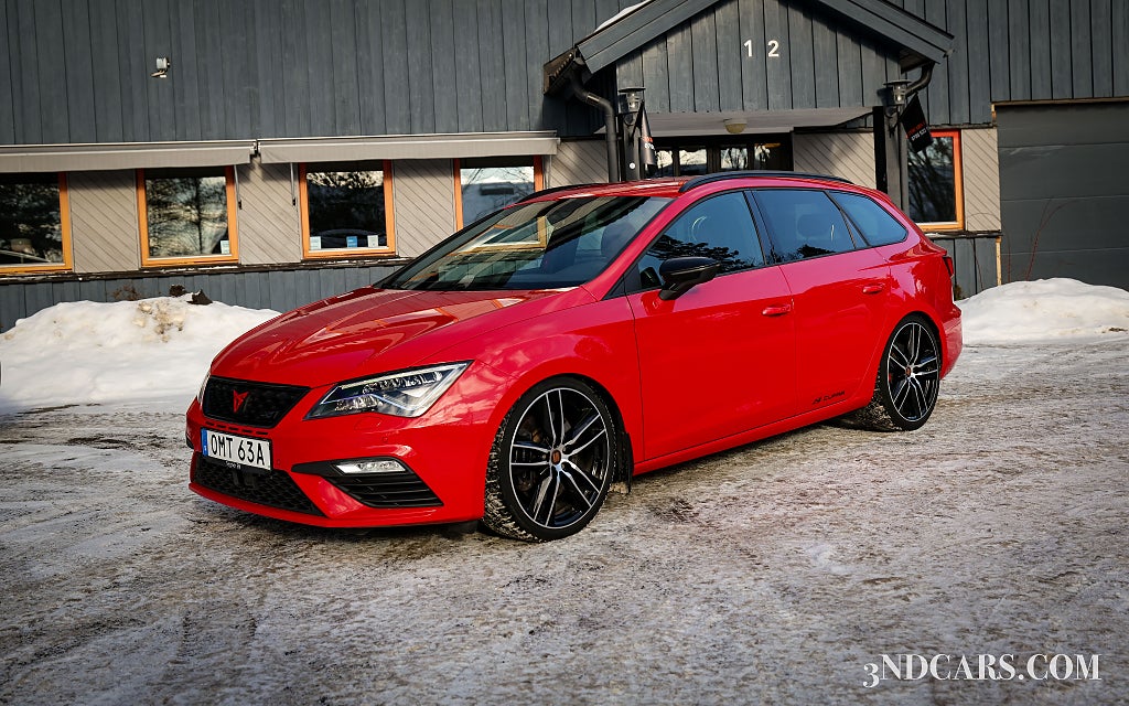 Seat Leon ST León Cupra ST 2.0 TSI 4Drive Milltek Cockpit