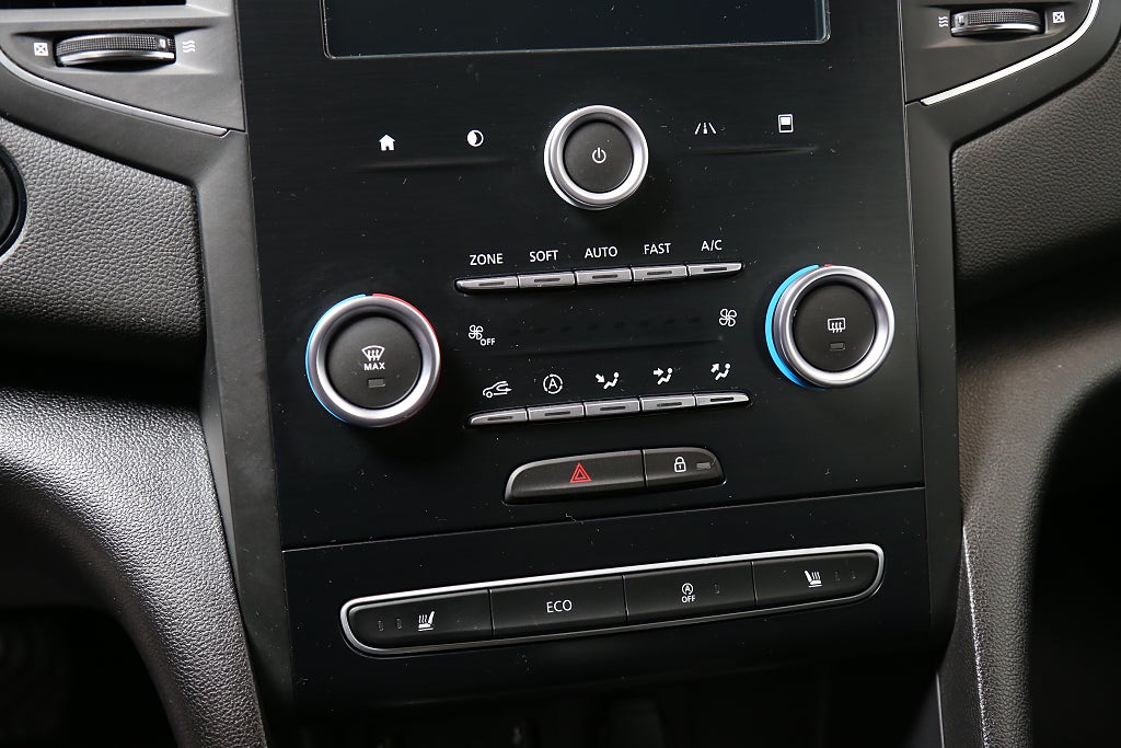 Renault Mégane 1,2 TCe 132hk Aut 5D Navi P-Sensorer Motorvärmare 2018