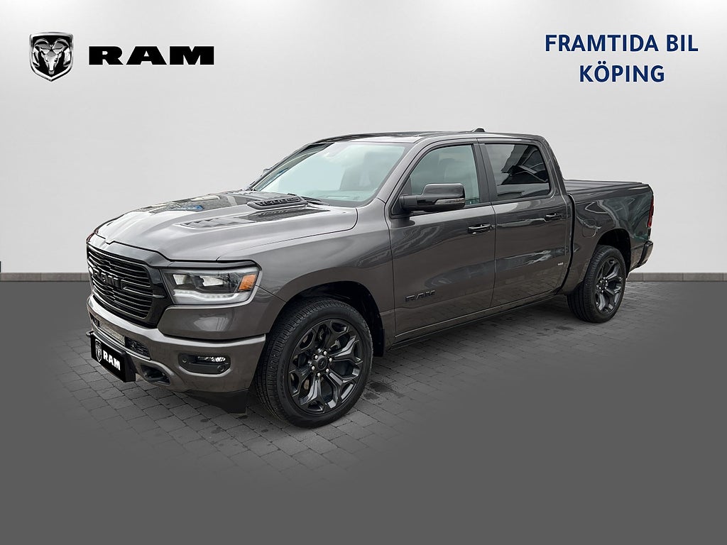 Dodge RAM 1500 Laramie Night V8 5.7 LED-Tailgate-Flaklock-En ägare !