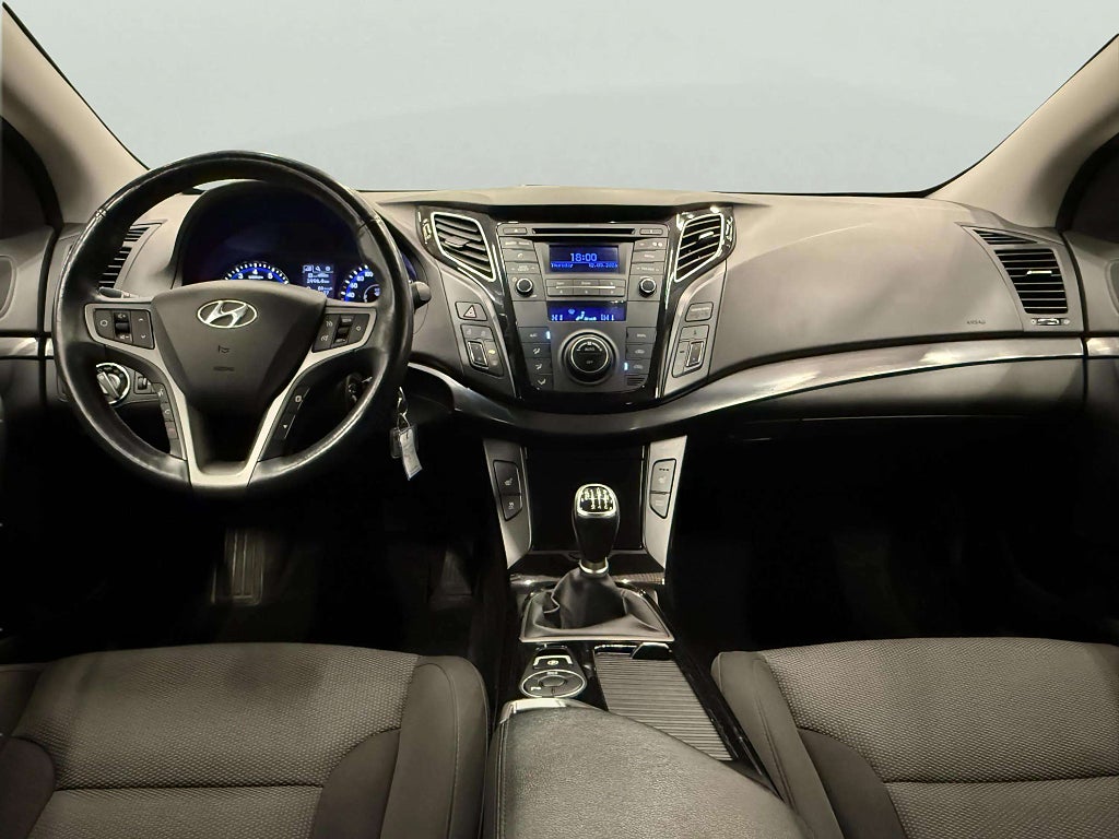 Hyundai i40 cw 1.6 GDI Active Plus 1 Ägare 12300 mil - miniatyr 10