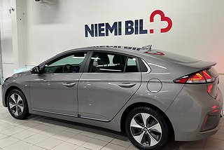 Hyundai IONIQ Electric 38.3 kWh 136hk SoV-hjul/Bkam/Navi