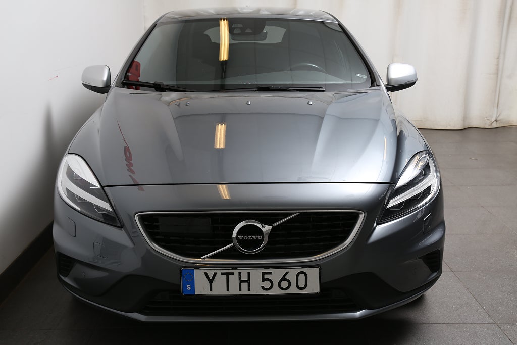 Volvo V40 D3 150hk R-Design Edition Aut Kamera Navi Teknikpaket 2019